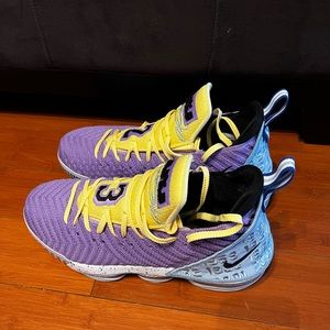 LeBron 16 Laker Heritage